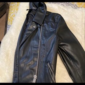 - black H&M leather jacket
-size 0
worn few times